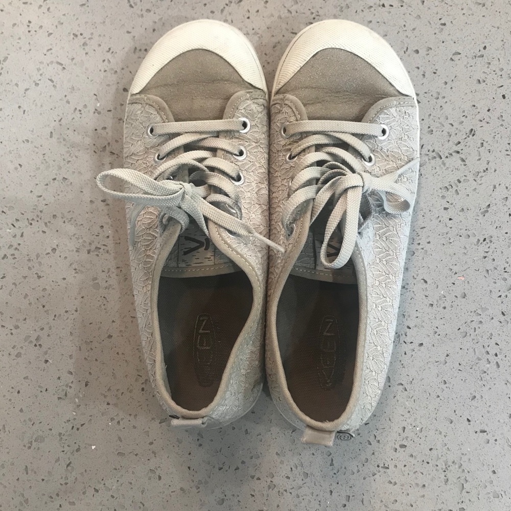 KEEN Elsa II crochet sneaker in silver birch 8.5